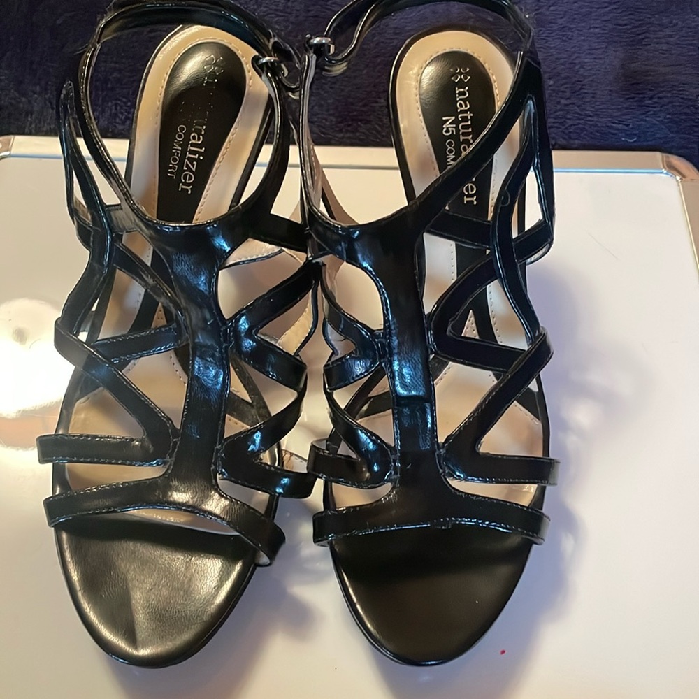 Naturalizer N5 Comfort 7.5W Black Strappy Platform Sandals EUC